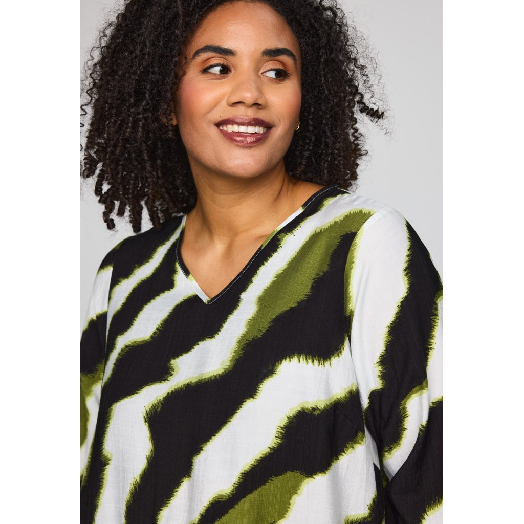 Studio SBerit Blouse Blouse Black with offwhite and green flash