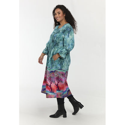 Studio SBodil Dress Dress Blue with pink board