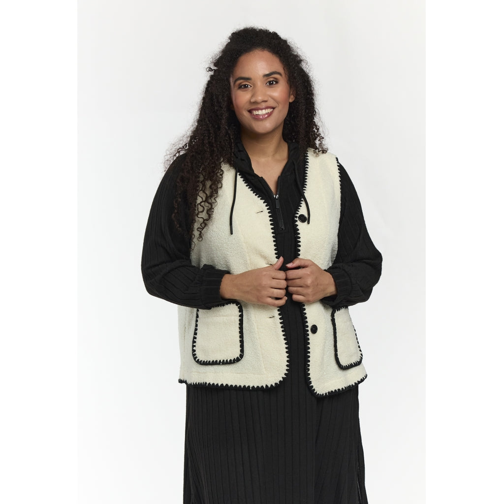 Studio SElina Vest Vest Off-white with black