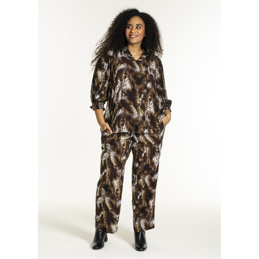 Studio SFeodora Blouse with smock neck Blouse Brown Leoprint