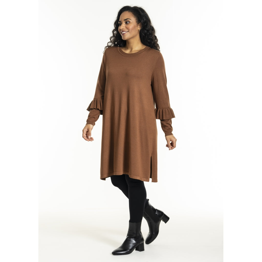 Studio SGitten knitted dress Dress Camel
