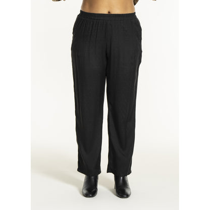 Studio SHolga Trousers Trousers Black