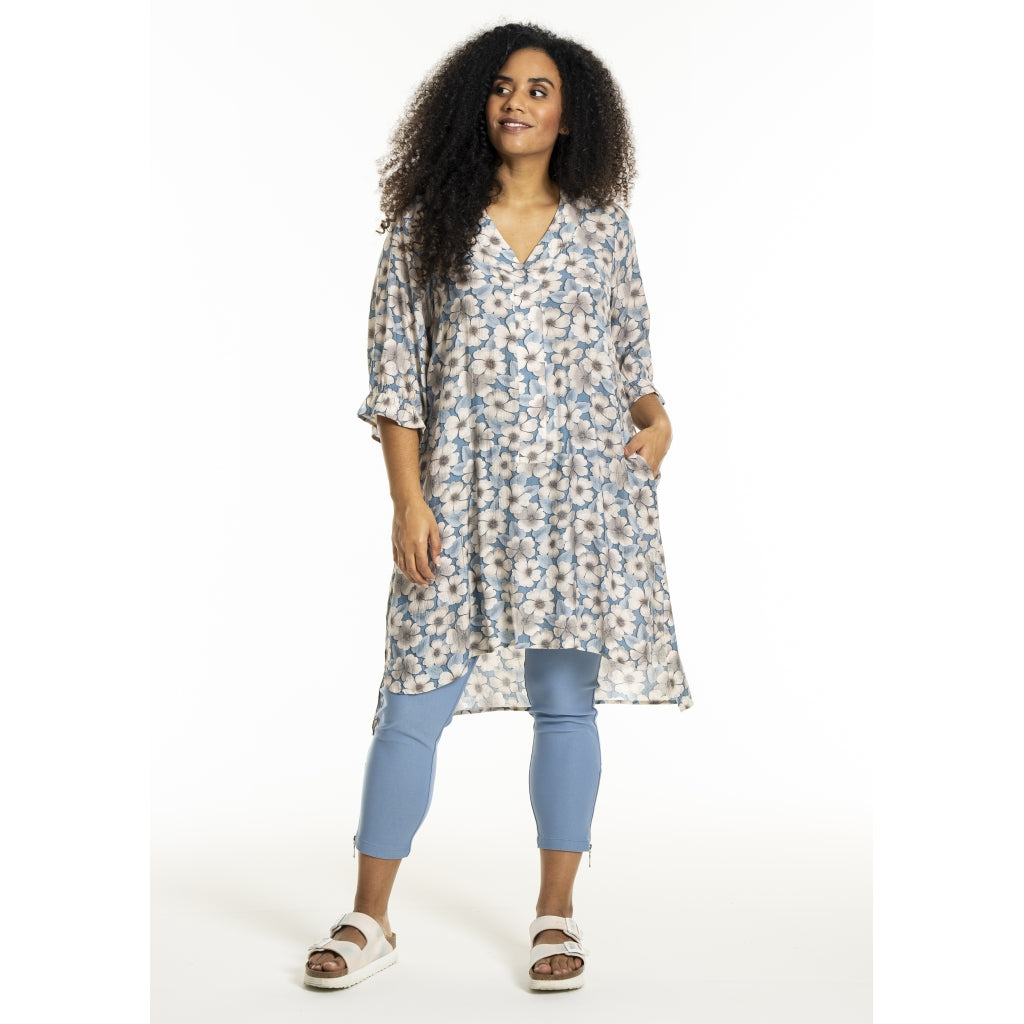 Studio SLena pants with zipper 7/8 Pant light Blue